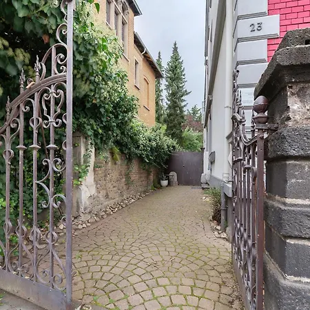 Alte Stadtvilla דירה *